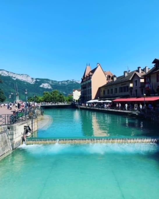 Highly Recommended Apartment Steps From The Lake Annecy Exterior foto